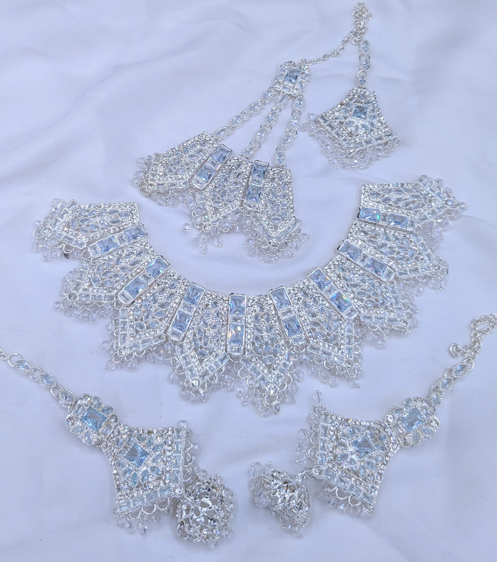 Demanding Article 😲  Chocker style set With Tikka  Zarqon Work