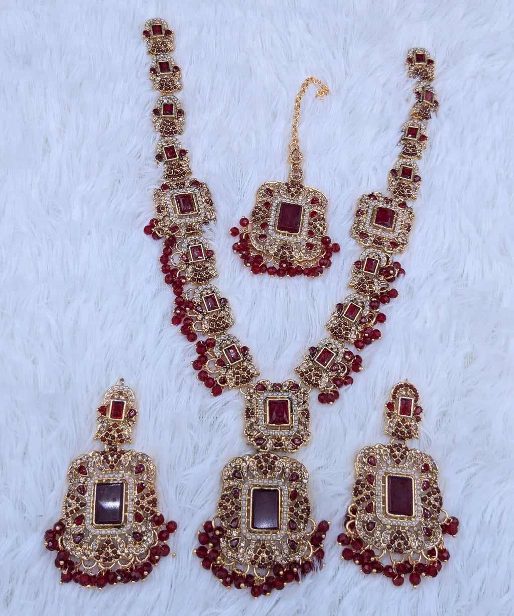 Mala Style Party Wear Set 
Zarqon or polki Work 
With Tikka